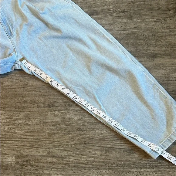 Bershka Balloon Barrel Jeans Cropped High Rise Light Wash Trendy Denim - Picture 6 of 7